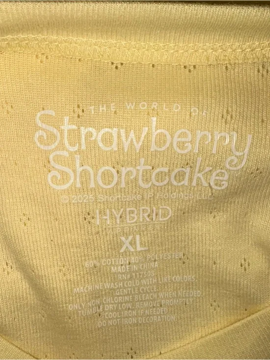 Pastel Yellow Strawberry Shortcake Patch Graphic Short Sleeve Tee - NWOT - Picture 2 of 4